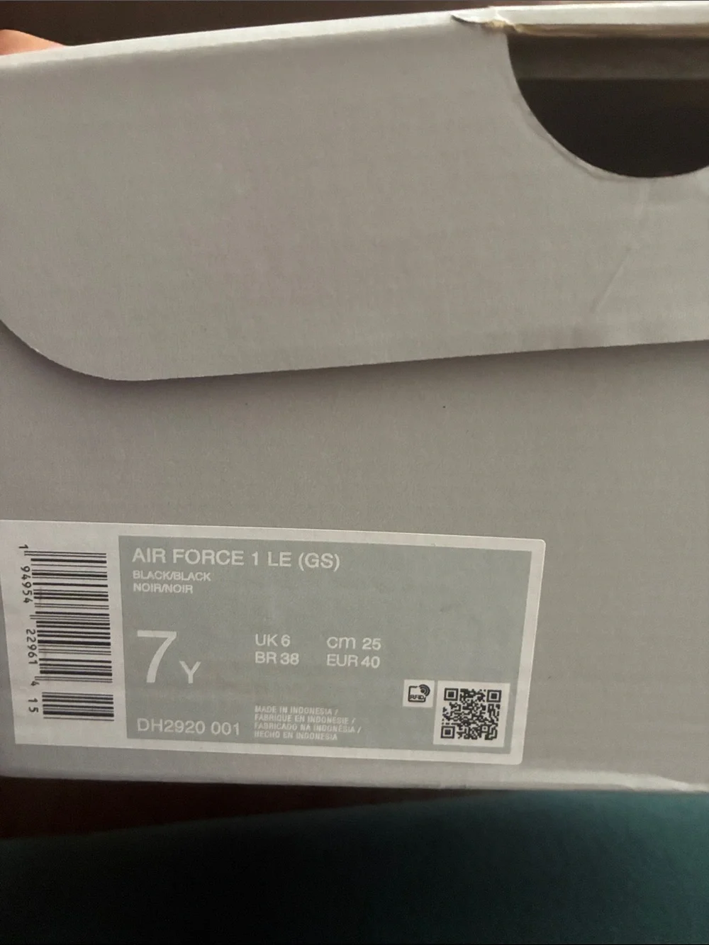 Nike never worn